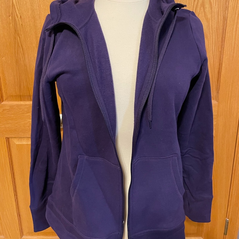 Tek Gear zip up hoodie. XL